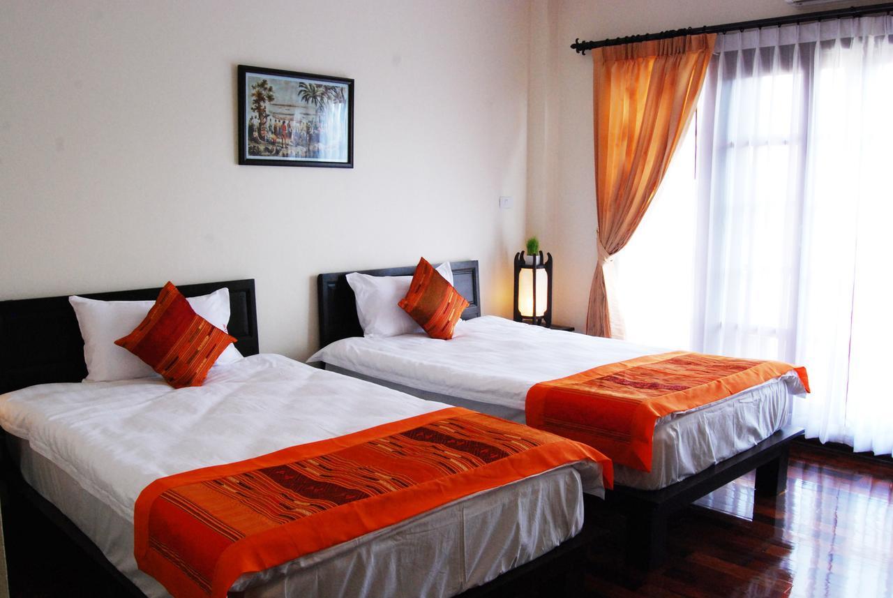 Vayakorn Inn Vientiane Exterior photo
