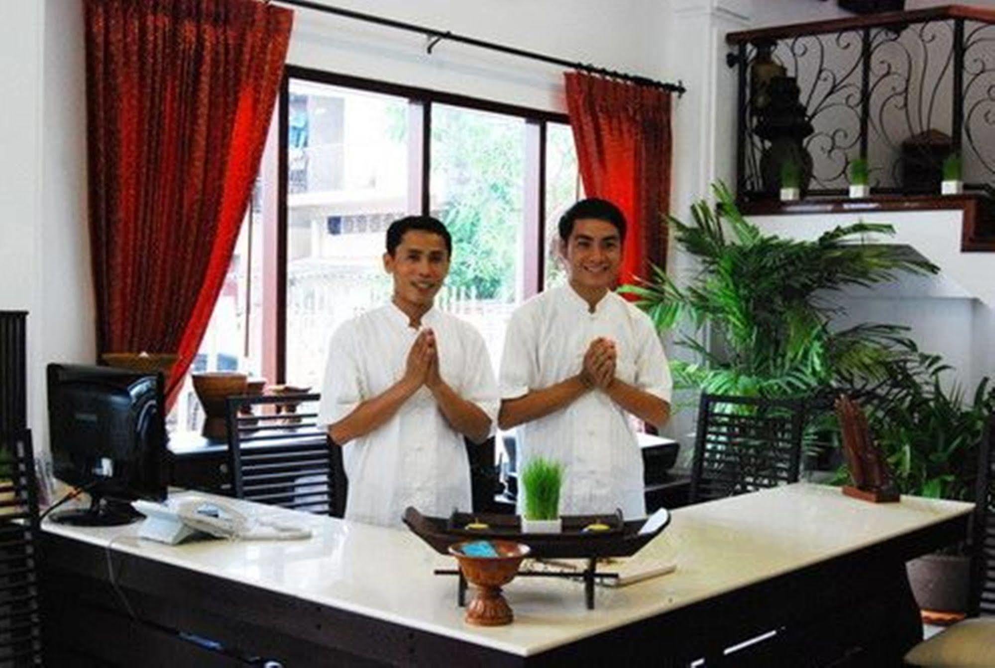 Vayakorn Inn Vientiane Exterior photo
